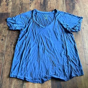 American Eagle soft tee